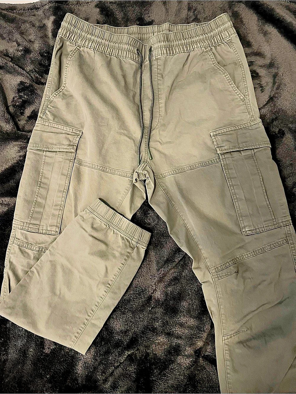 H&M Green Cargo Pants Men's Medium